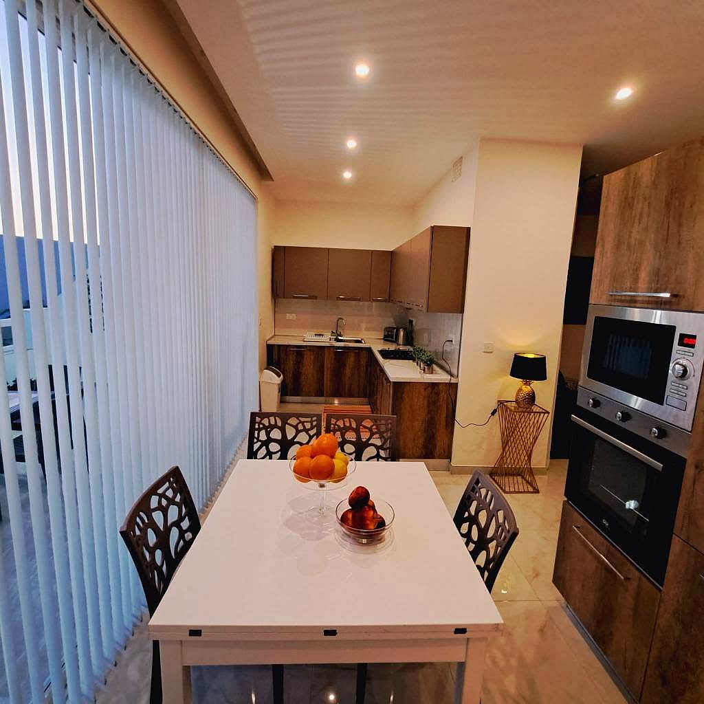 Penthouse in Msida - 2 beds — 5
