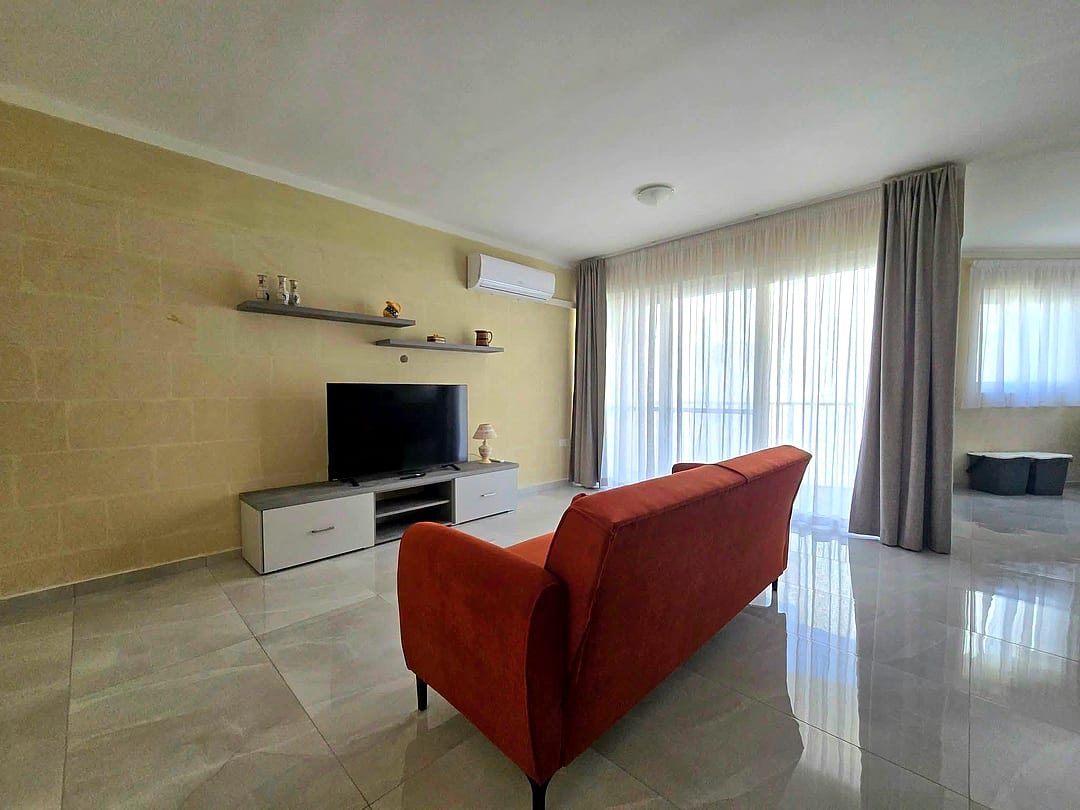 Apartment in Victoria - 3 beds, 3 baths — 2