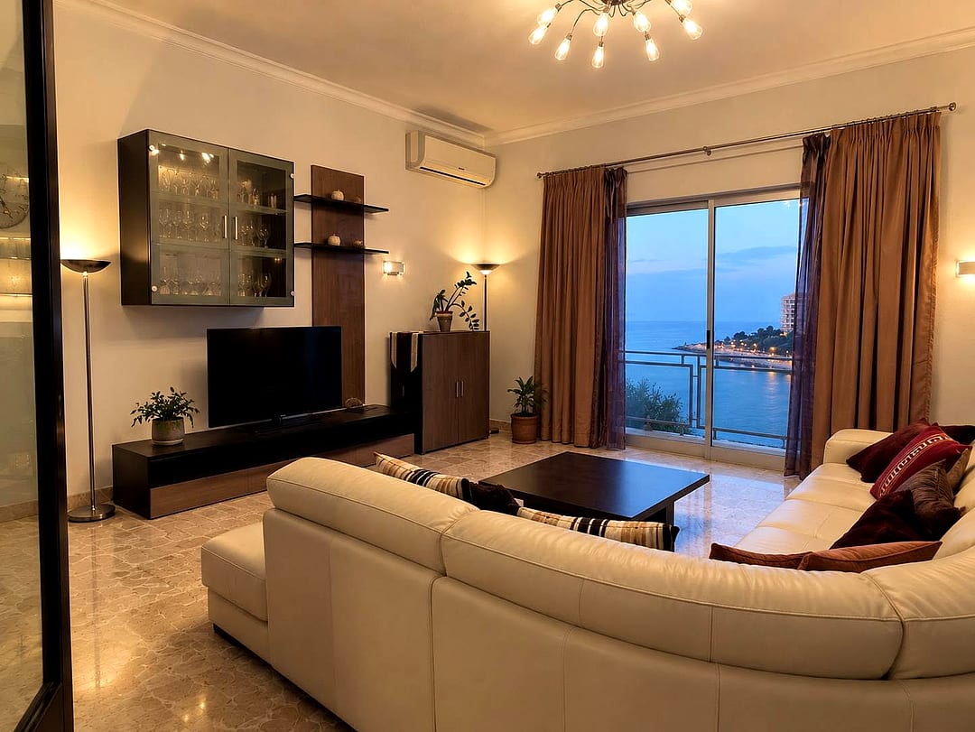Apartment in Sliema - 2 beds, 2 baths — 1