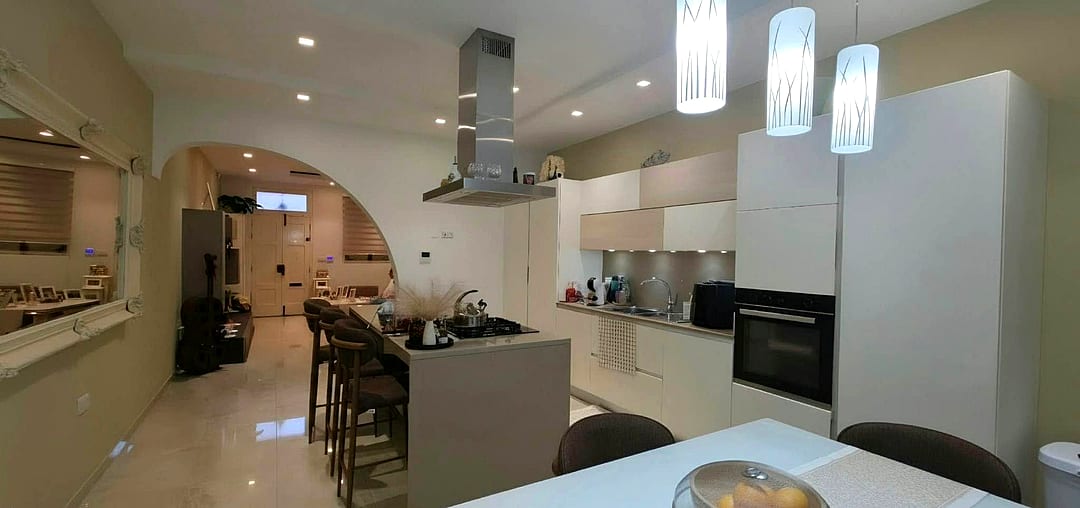 Townhouse in Sliema - 3 beds, 3 baths — 2