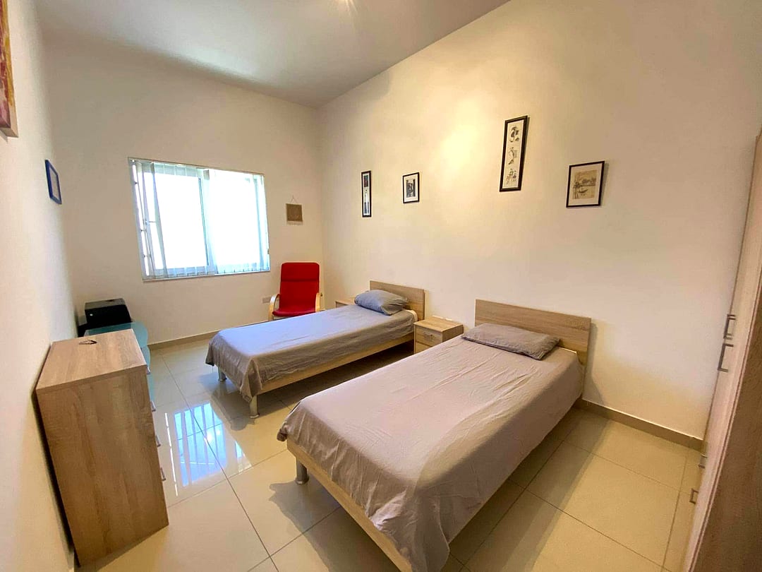 Maisonette in St Julian's - 3 beds, 2 baths — 5