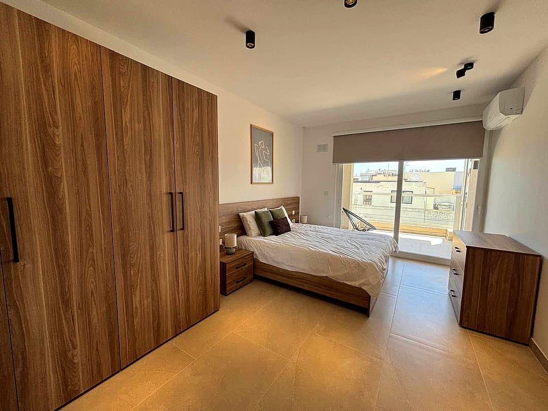 Apartment in Mosta - 3 beds, 2 baths — 3