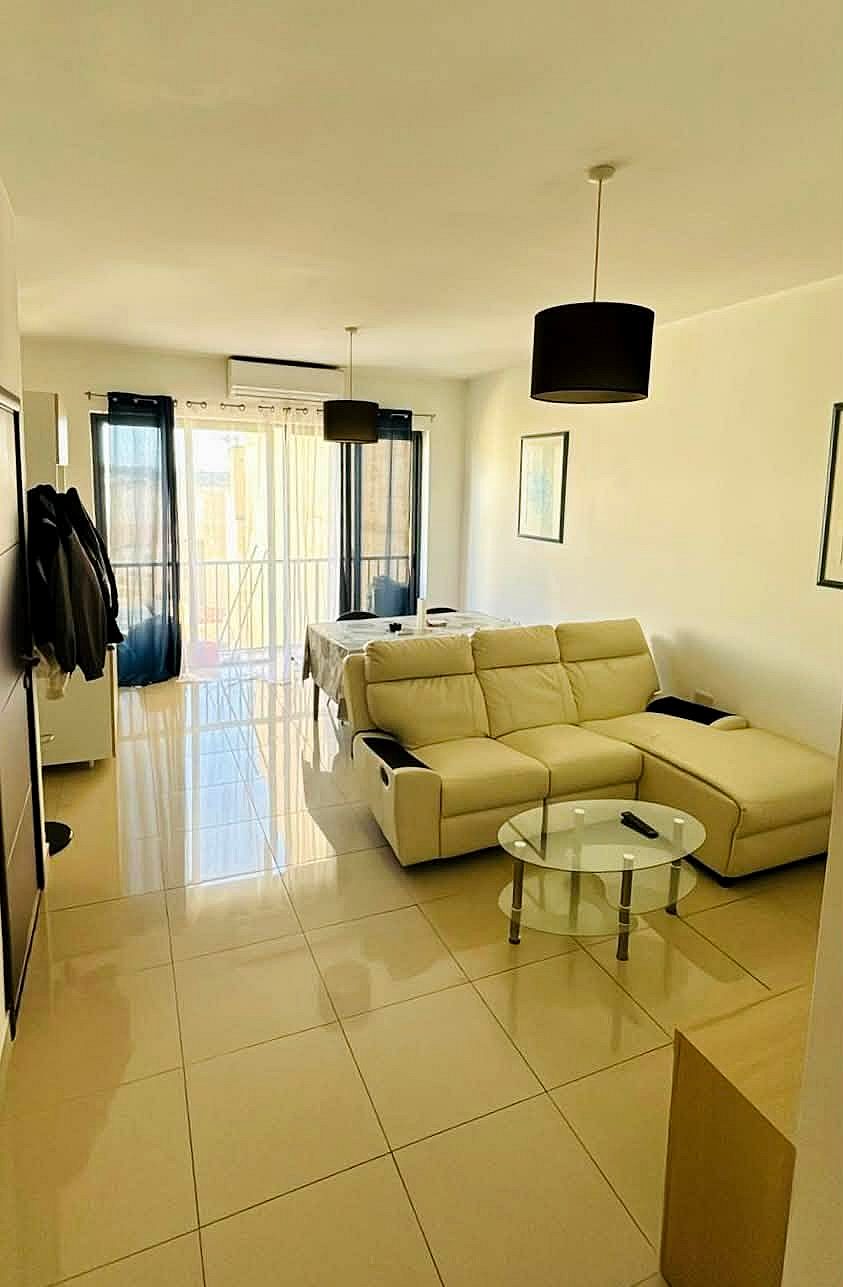 Apartment in Sliema - 2 beds — 1
