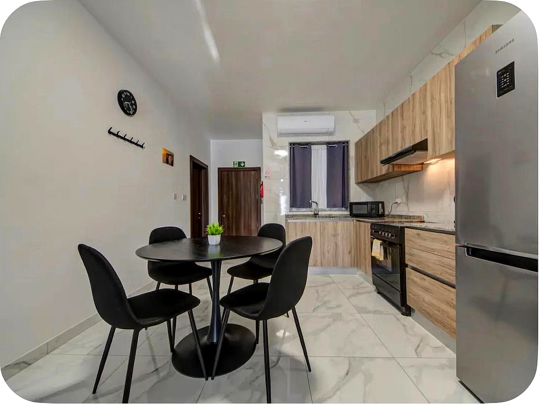 Cozy One-Bedroom Apartment with Balcony in Tarxien — 4