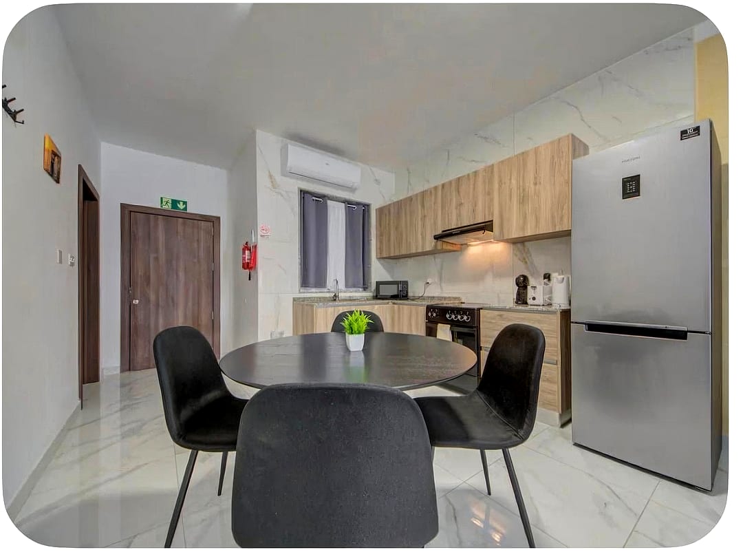 Cozy One-Bedroom Apartment with Balcony in Tarxien — 7