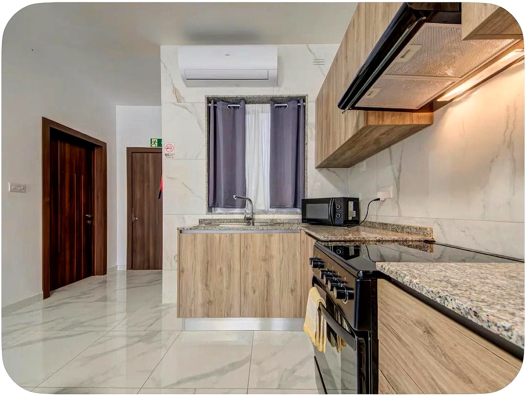 Cozy One-Bedroom Apartment with Balcony in Tarxien — 8
