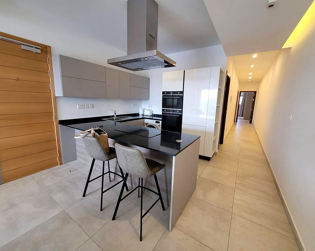 Apartment in Sliema - 2 beds, 3 baths — 4