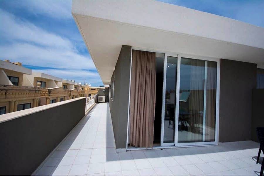 Penthouse in Sliema - 1 bed, 1 bath — 4