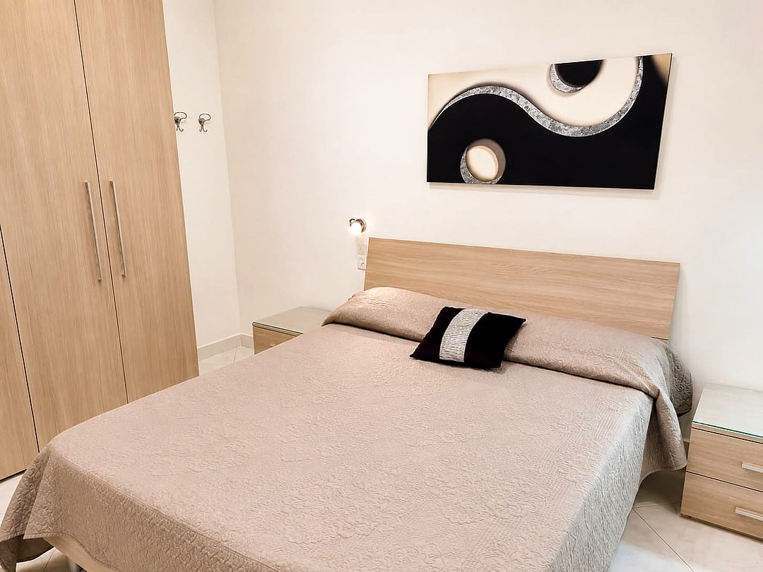 Apartment in Sliema - 1 bed, 1 bath — 3