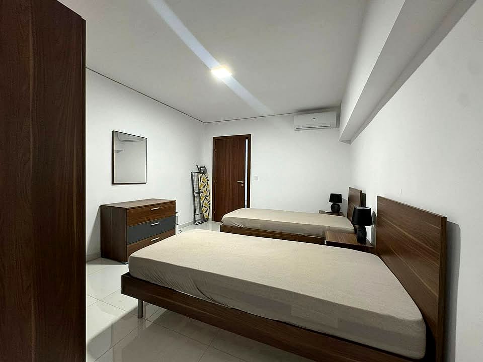 Apartment in San Giljan - 2 beds, 1 bath — 4