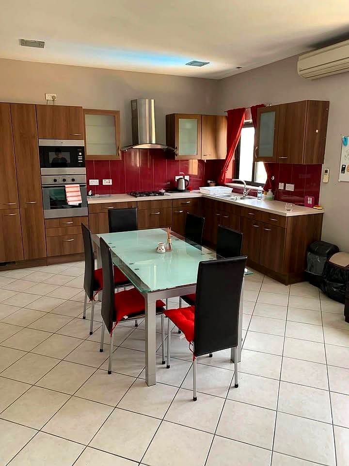 Apartment in Paola — 4