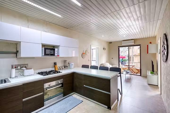 Apartment in St Paul's Bay - 2 beds, 1 bath — 3