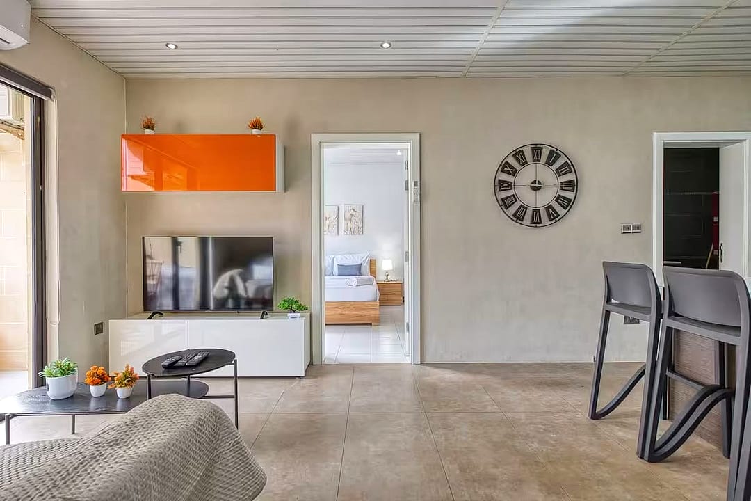 Apartment in St Paul's Bay - 2 beds, 1 bath — 1