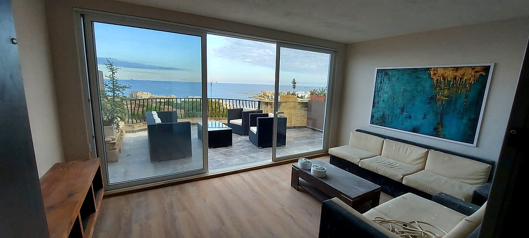 Penthouse in Marsaskala - 1 bed, 1 bath — 2
