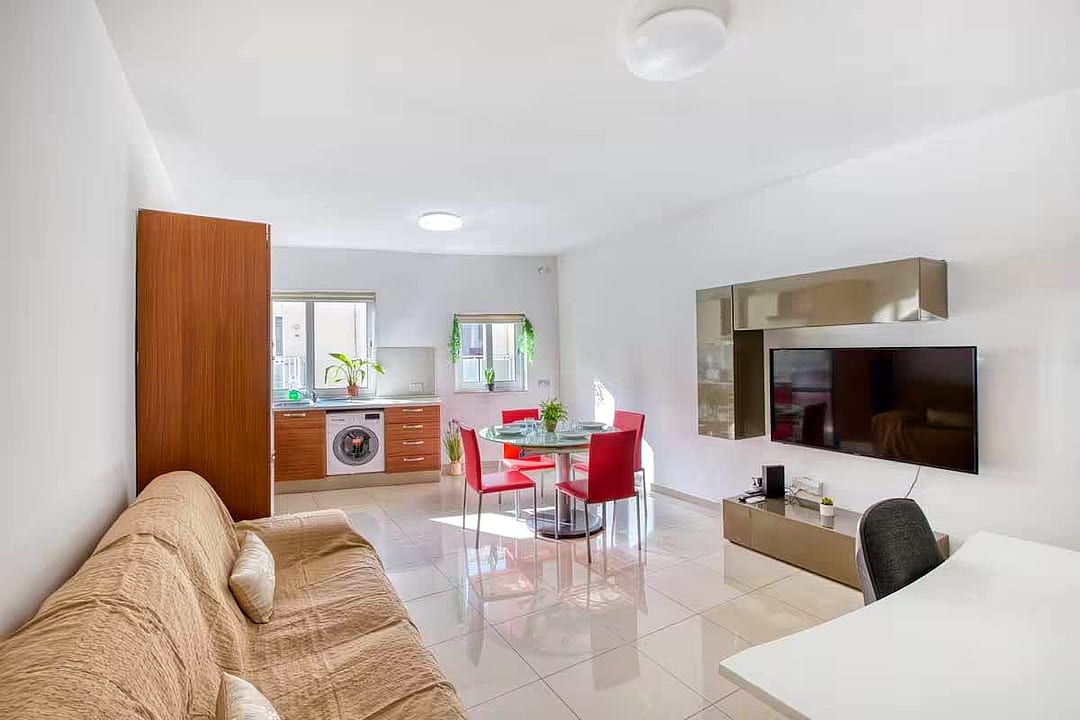 Apartment in Msida - 1 bed — 1