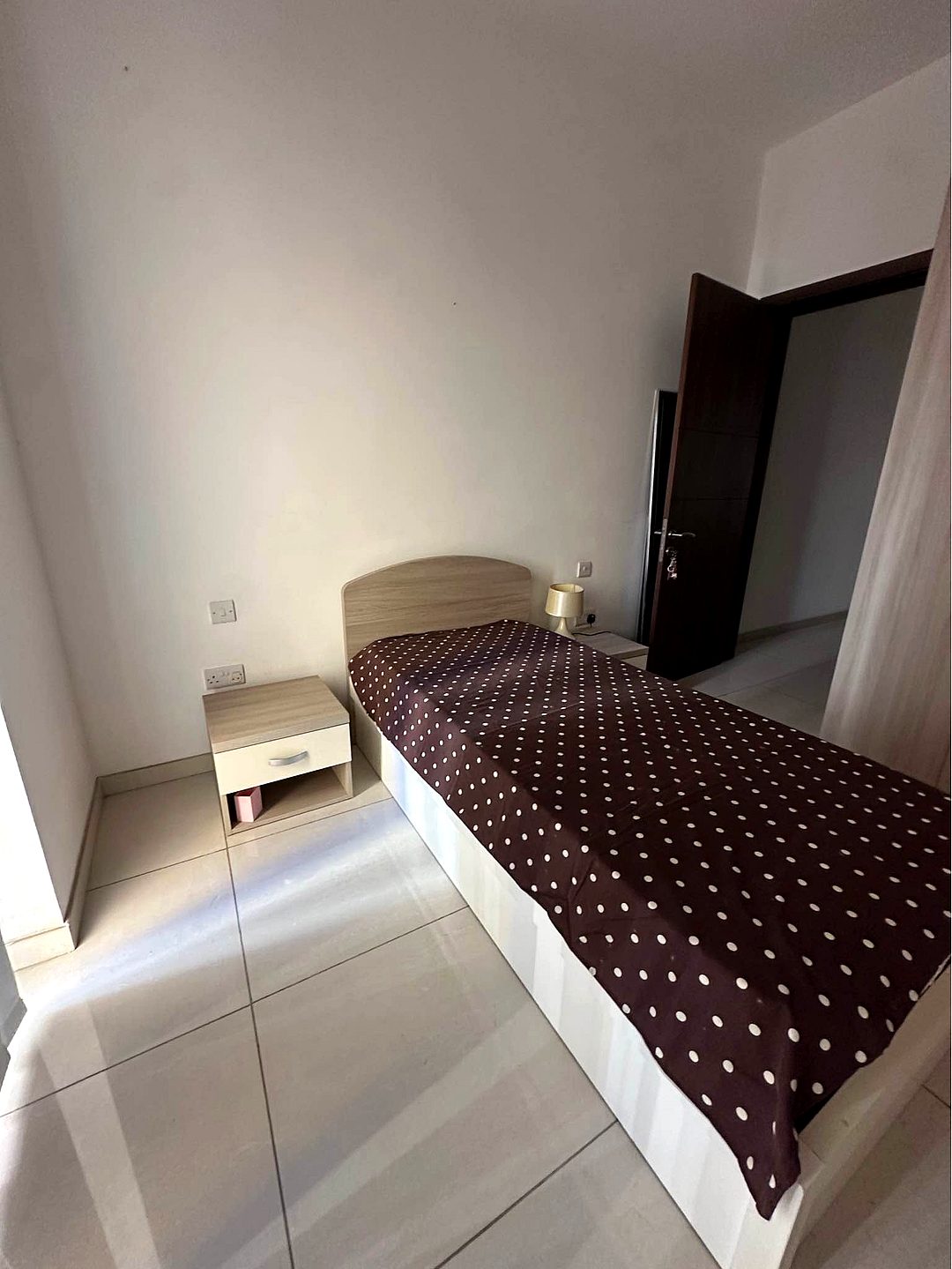 Room in San Giljan — 1