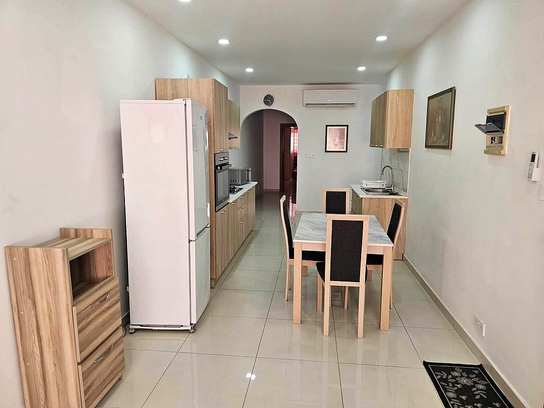 Apartment in Gzira - 2 beds, 2 baths — 1