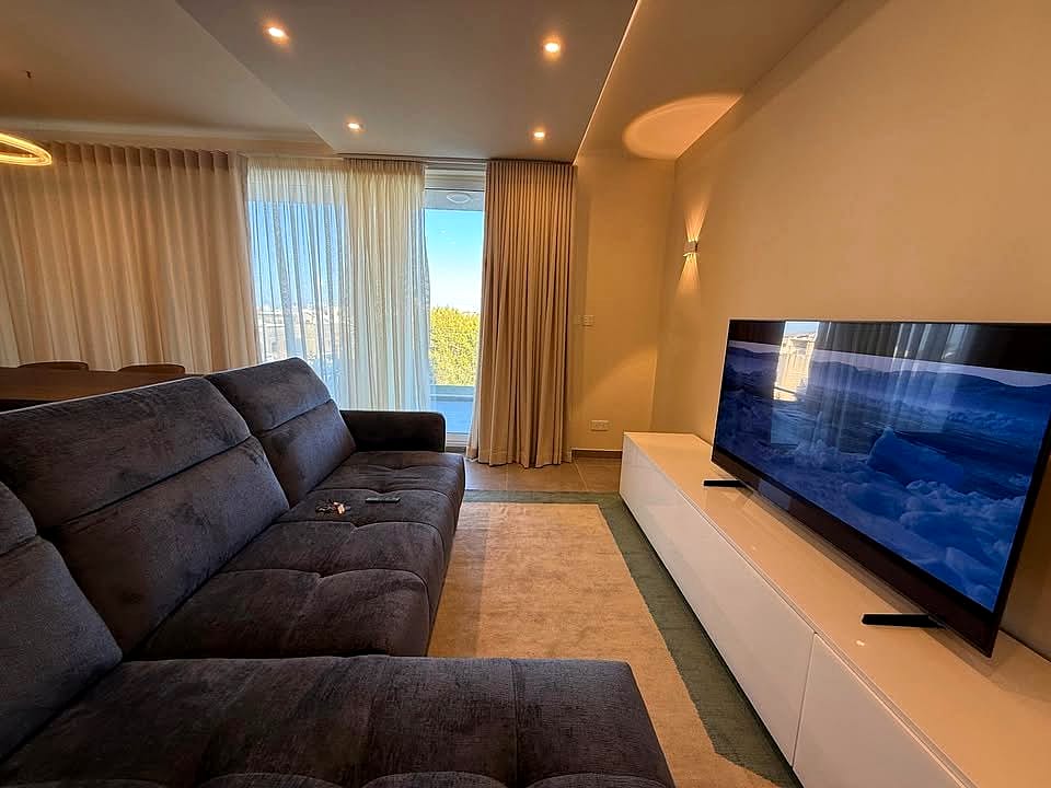 Apartment in Pembroke - 3 beds, 2 baths — 5