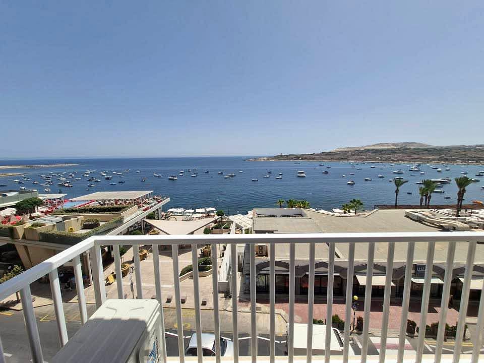 Apartment in Qawra - 2 beds — 1