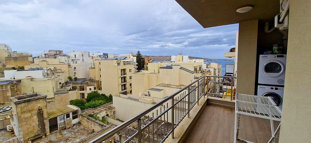 Apartment in St Paul's Bay - 2 beds — 3