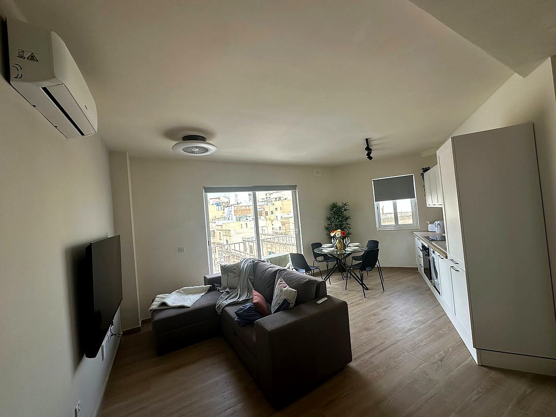 Apartment in Gzira - 1 bed, 1 bath — 5