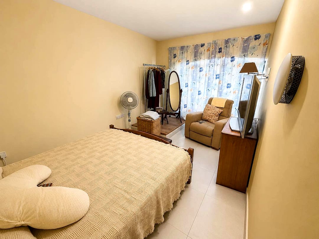Apartment in Sliema - 2 beds, 1 bath — 5
