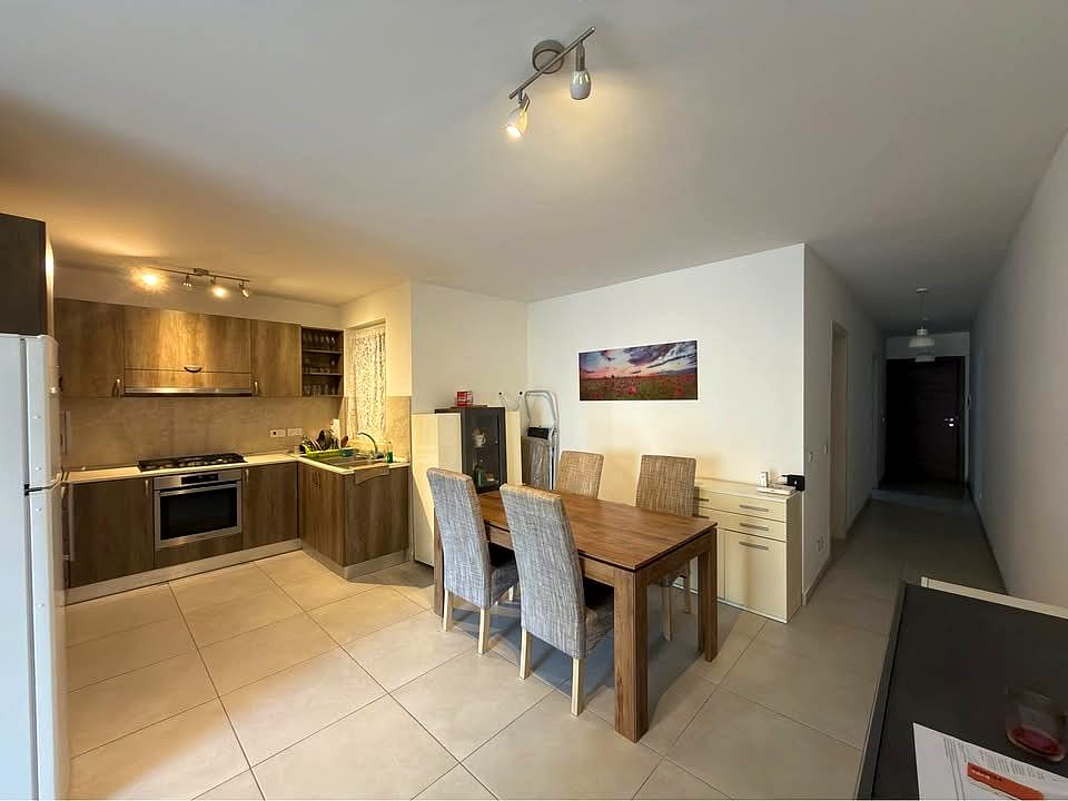 Apartment in Qawra - 2 beds, 2 baths — 3