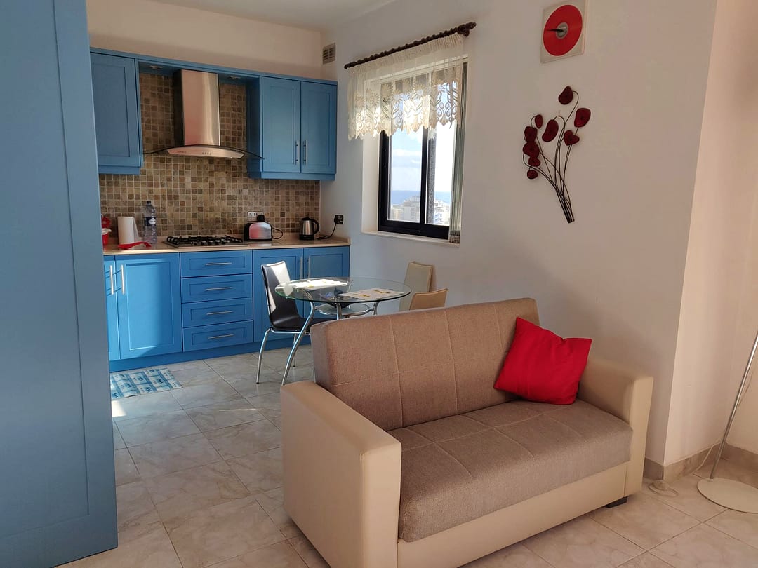 Penthouse in Marsaskala - 1 bed, 1 bath — 4