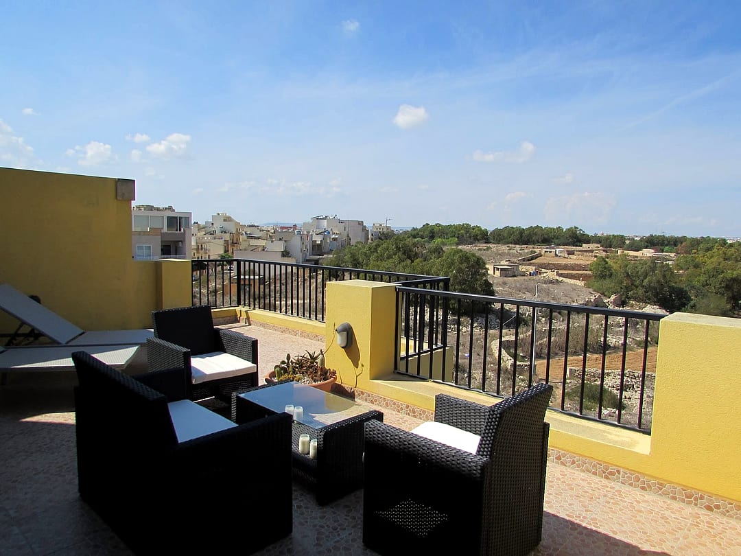 Penthouse in Marsaskala - 1 bed, 1 bath — 3