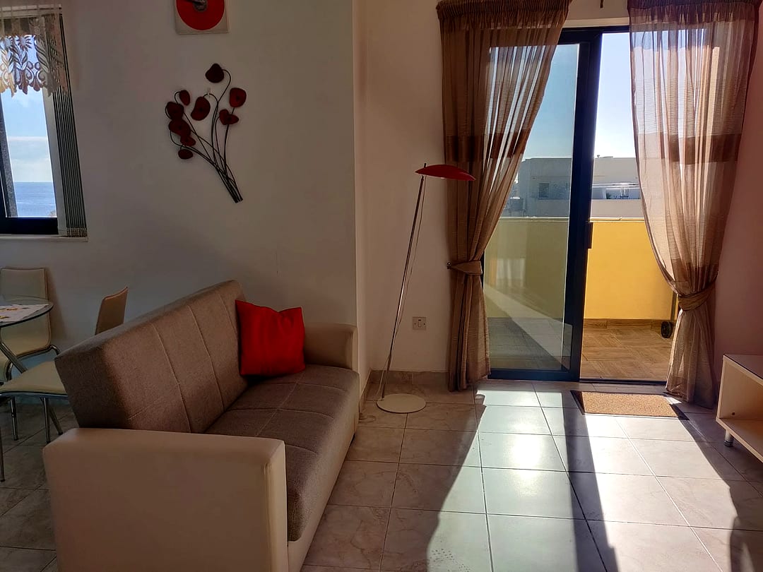 Penthouse in Marsaskala - 1 bed, 1 bath — 5