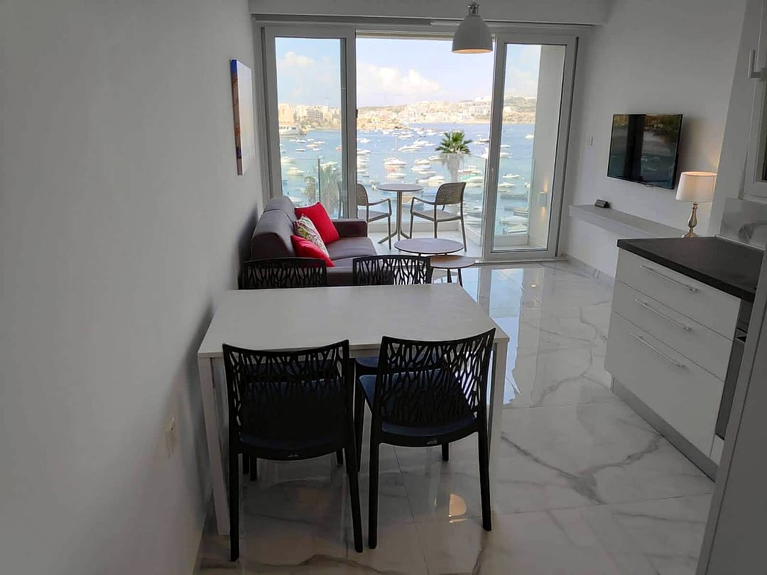 Apartment in St Paul's Bay - 1 bed, 1 bath — 4