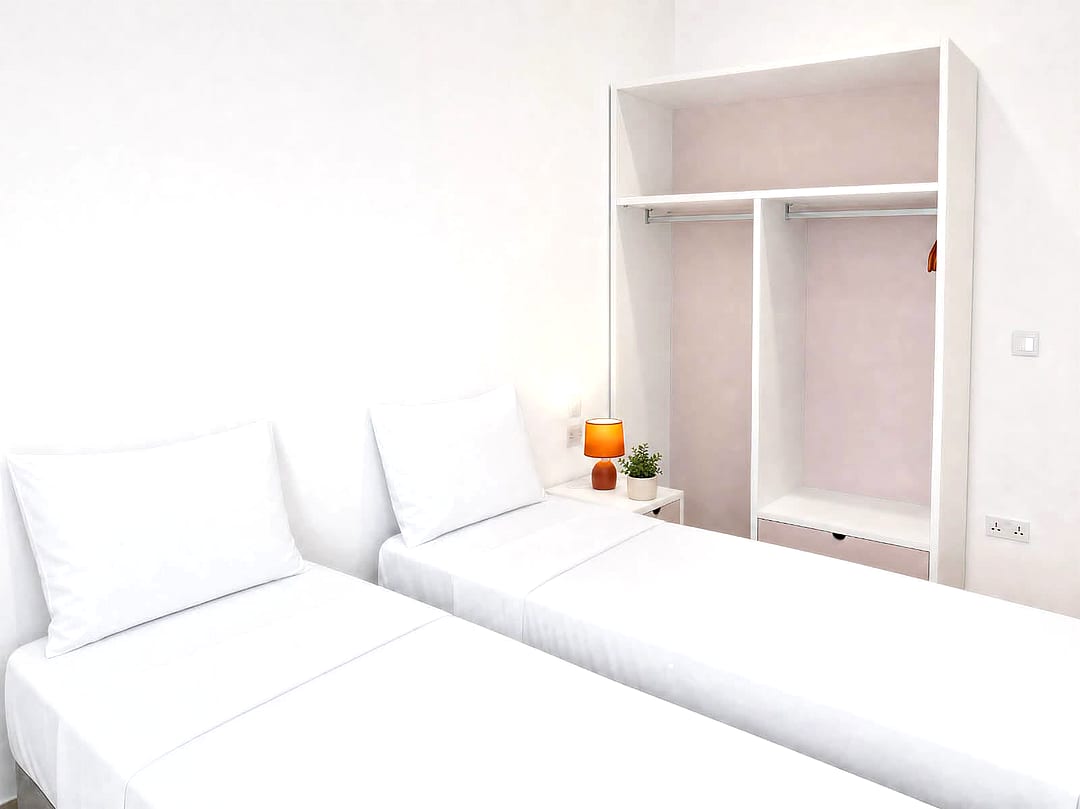 Room in St Julian's — 1