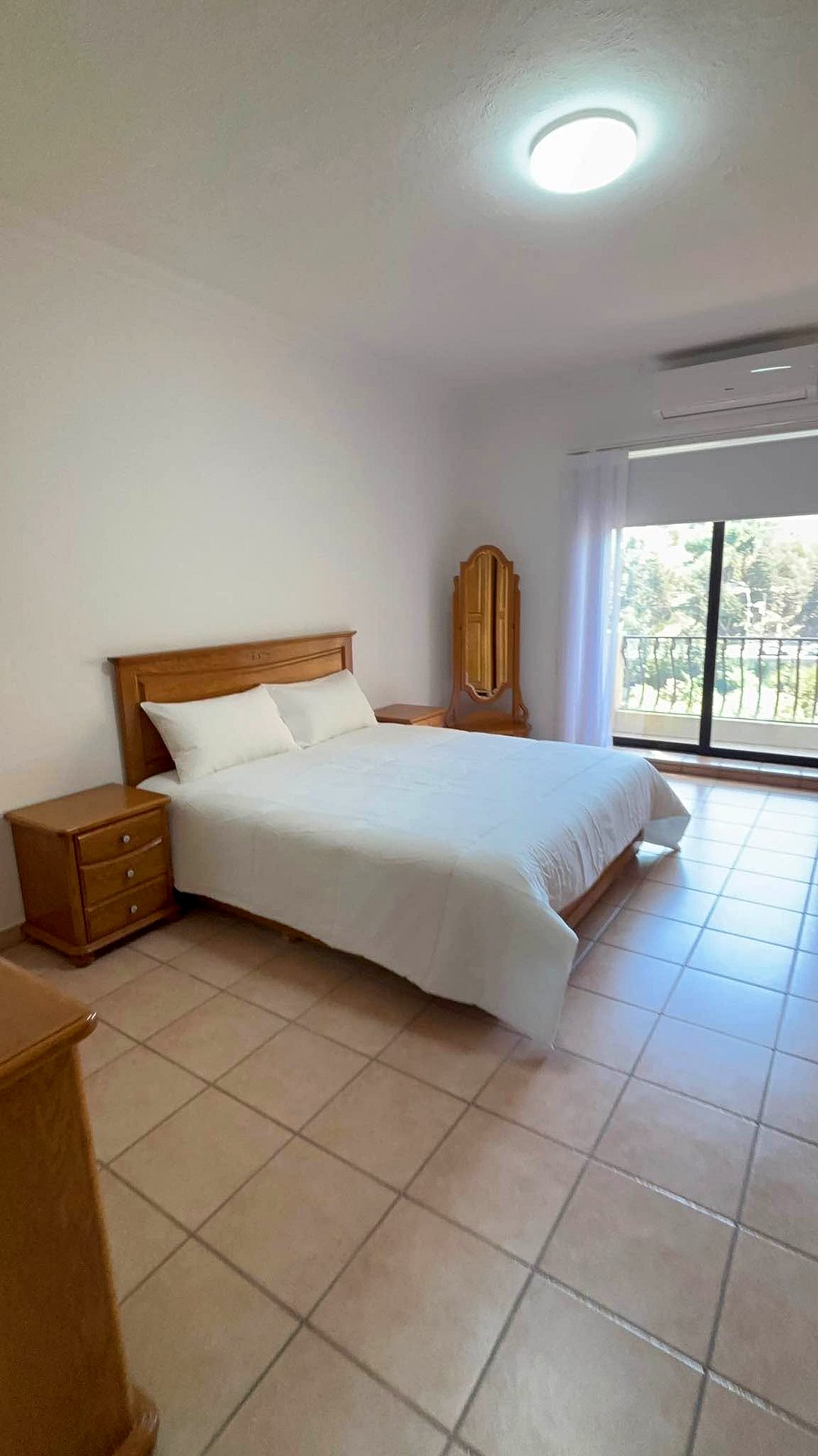 Room in St Julian's — 1