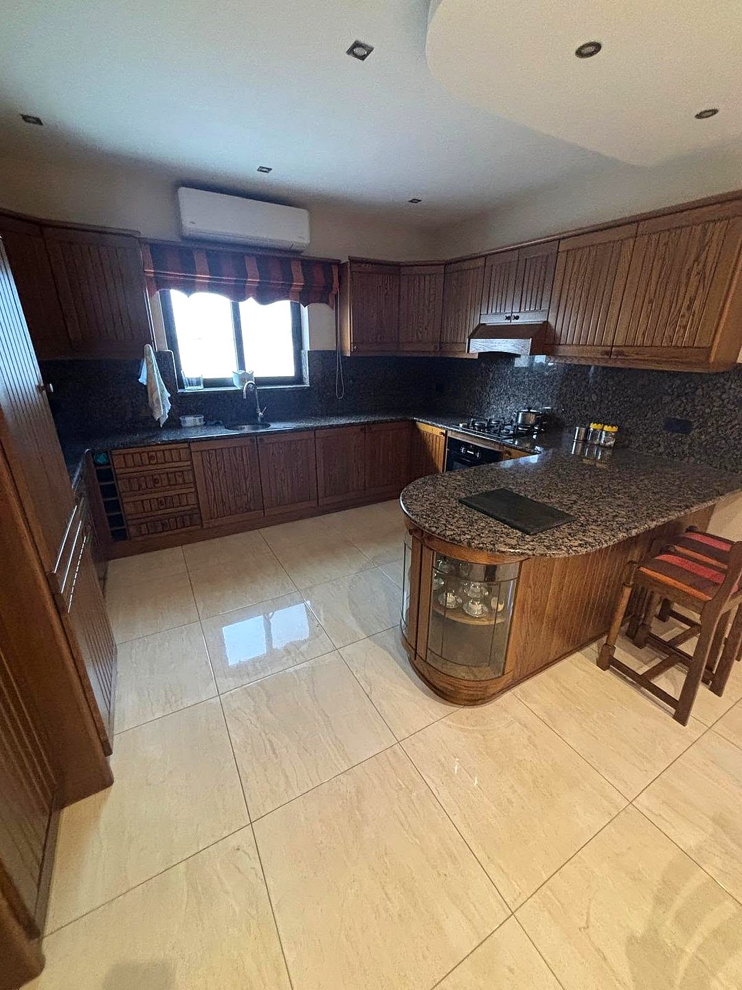 House in Mosta - 4 beds, 2 baths — 3