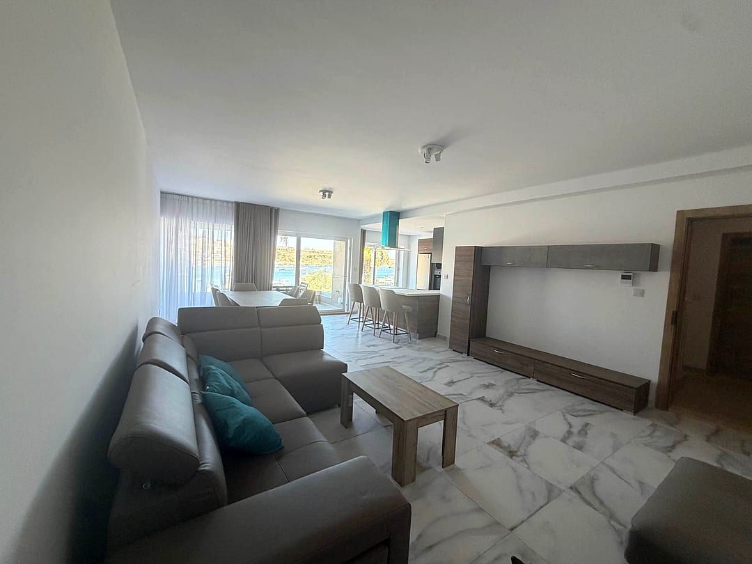 Apartment in St Paul's Bay - 2 beds — 3