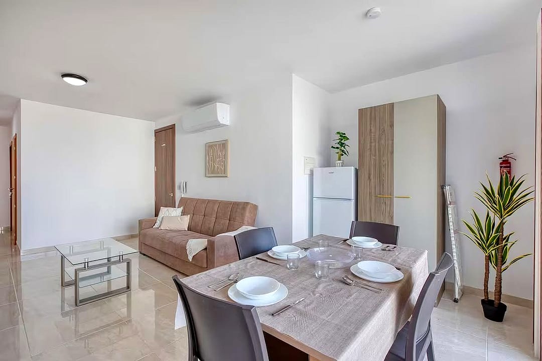 Apartment in St Paul's Bay - 2 beds, 1 bath — 3