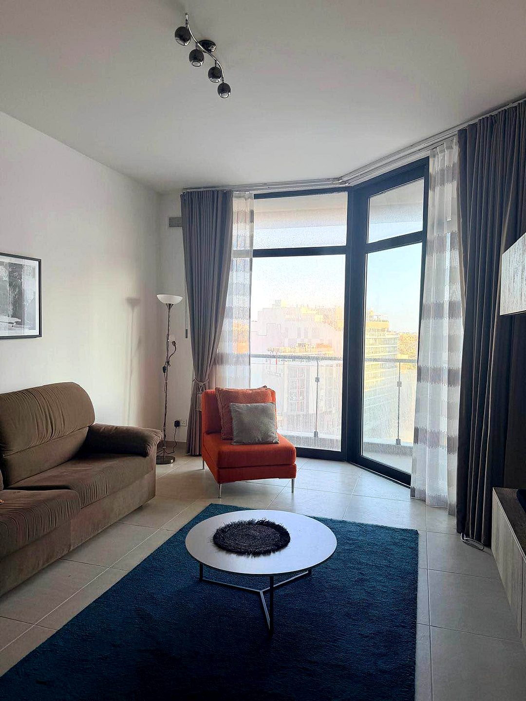Apartment in Pembroke - 1 bed — 1