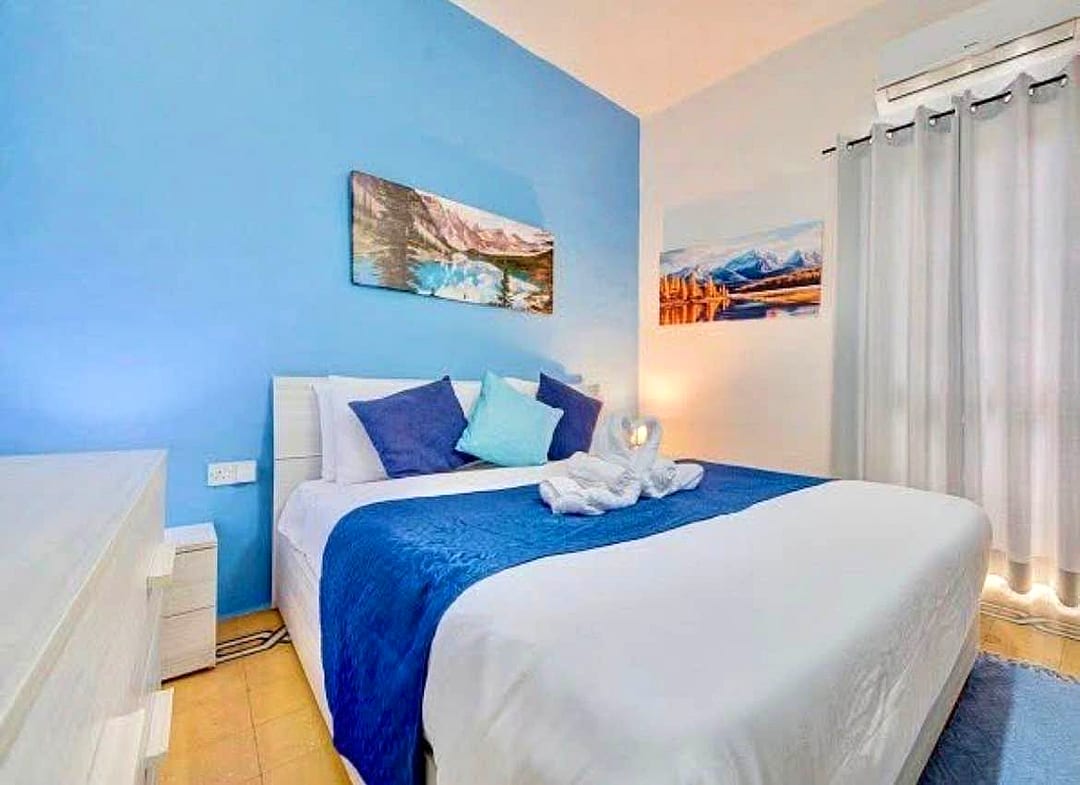 Apartment in Gzira - 2 beds, 1 bath — 1