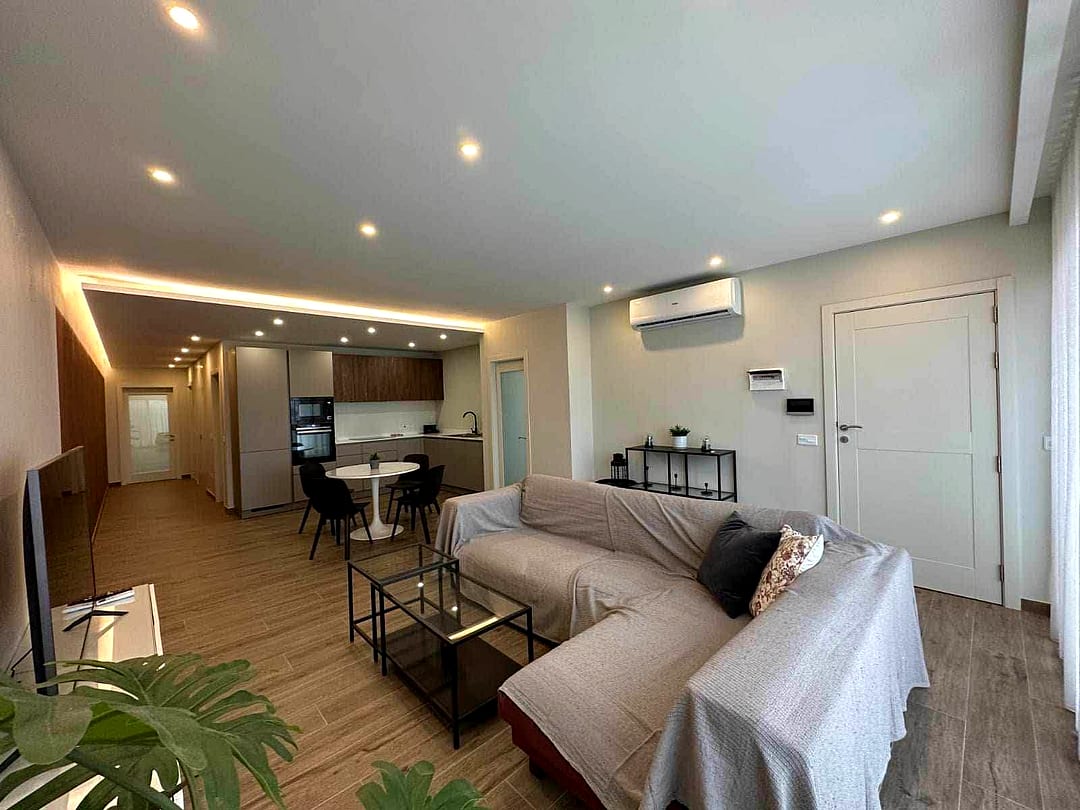 Penthouse in St Paul's Bay - 2 beds, 2 baths — 3
