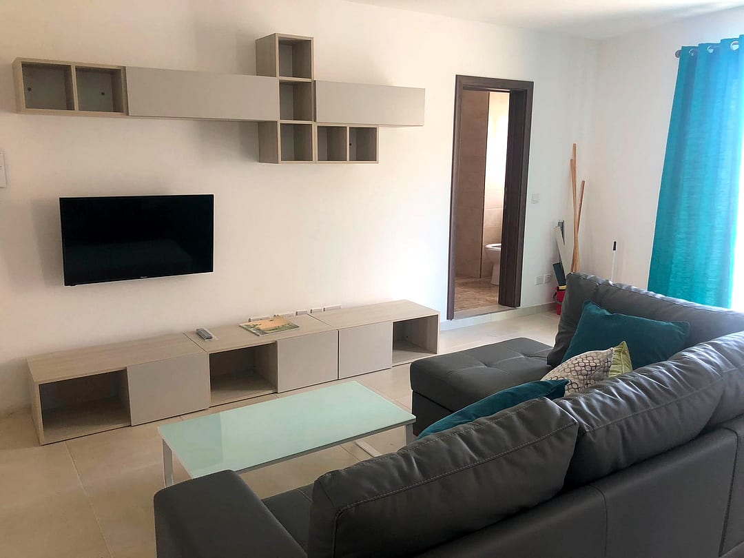 Apartment in Gzira - 3 beds, 2 baths — 2