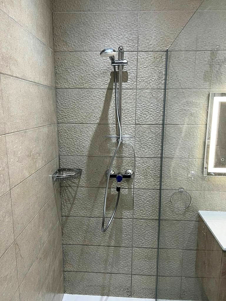 Apartment in St Julian's - 3 beds, 2 baths — 4