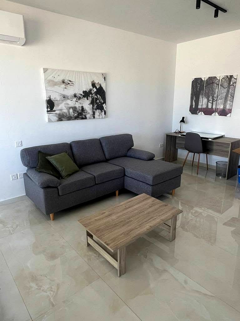 Apartment in St Julian's - 3 beds, 2 baths — 2