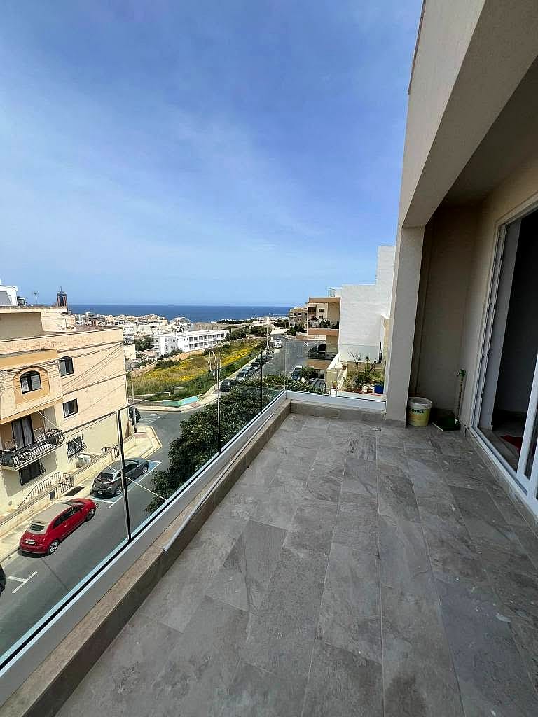 Apartment in San Giljan - 3 beds, 3 baths — 4