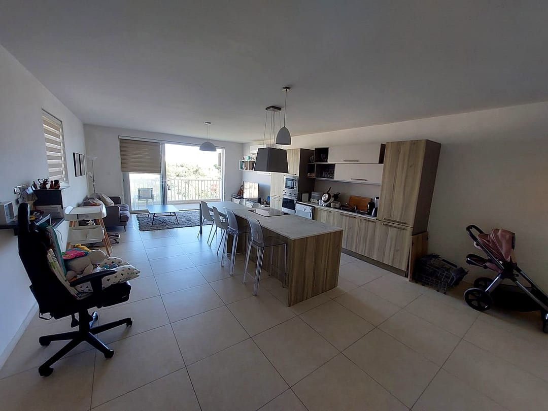 Apartment in San Giljan — 1