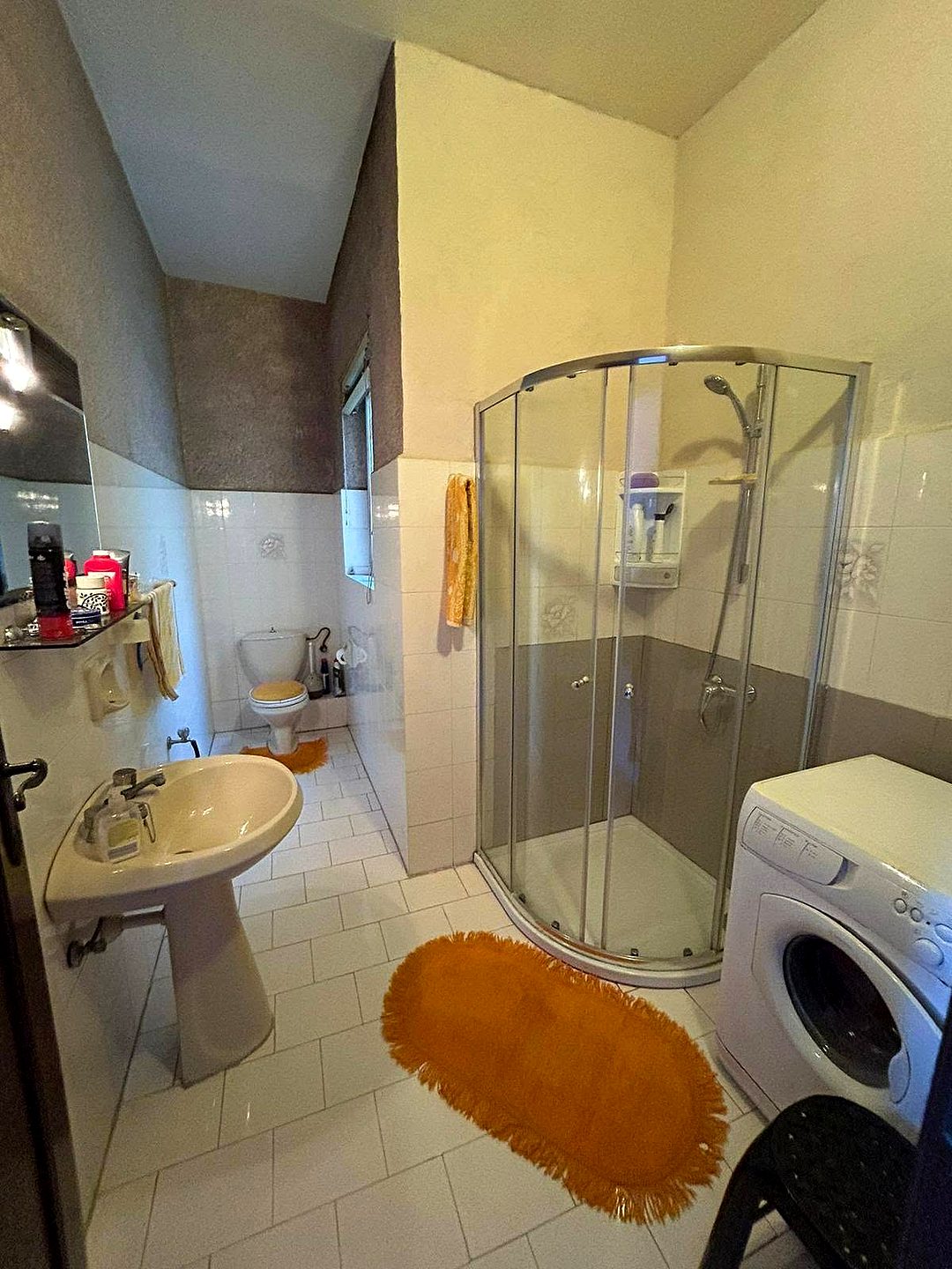 Room in St Julian's — 2