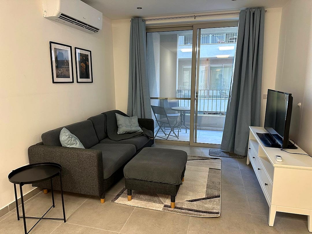 Apartment in San Gwann - 3 beds, 2 baths — 2
