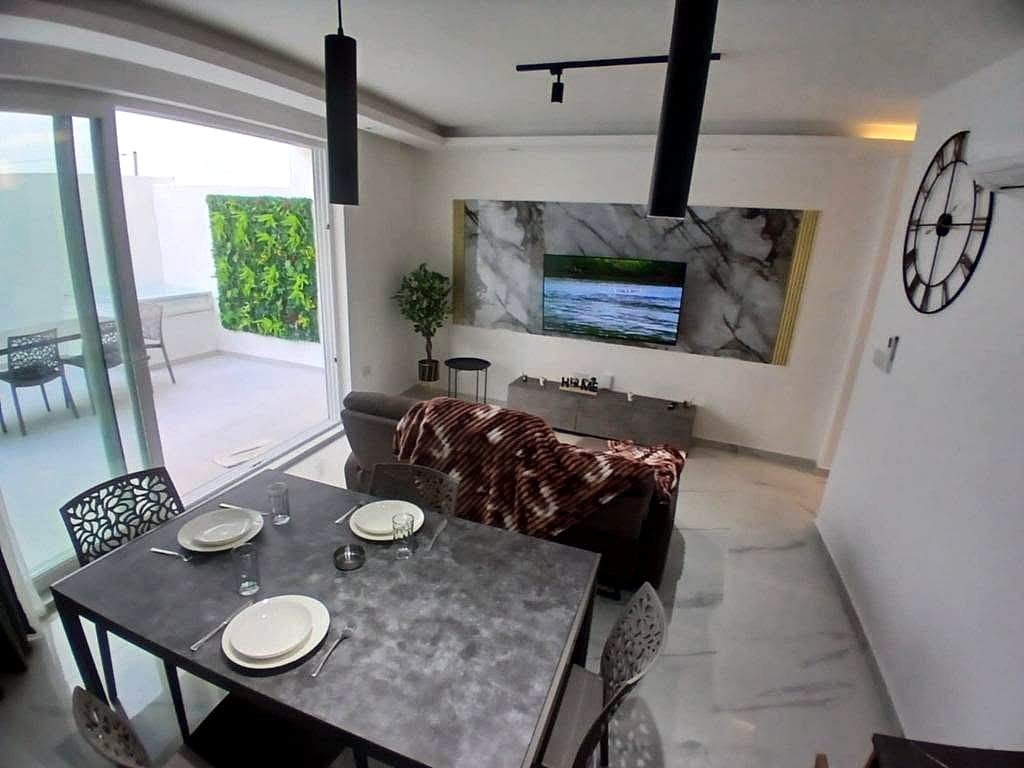 Apartment in Gzira - 2 beds — 4