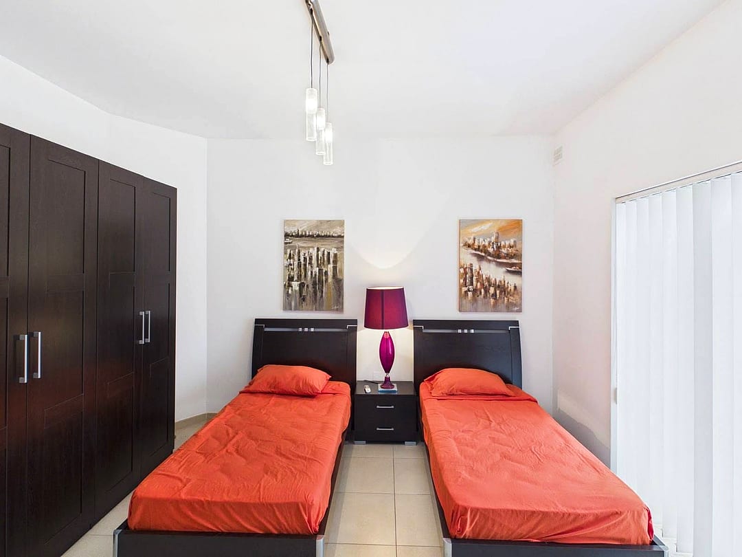 Apartment in Sliema - 2 beds, 2 baths — 5