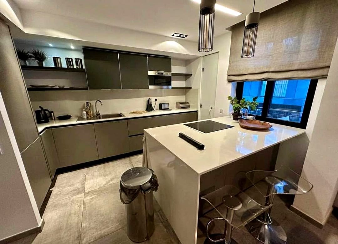Apartment in Swieqi - 3 beds, 2 baths — 1