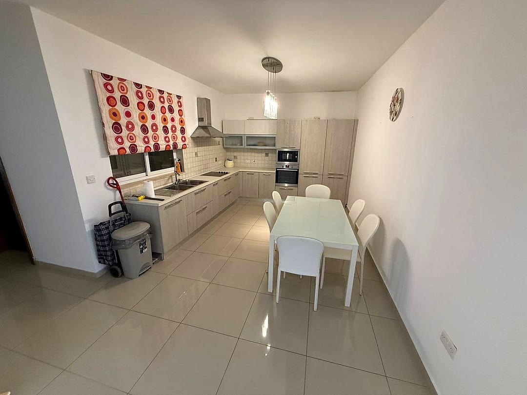 Apartment in Sliema - 3 beds, 3 baths — 1